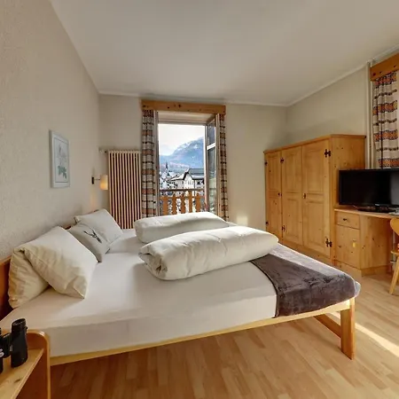 Hotel Schweizerhof Sta Maria