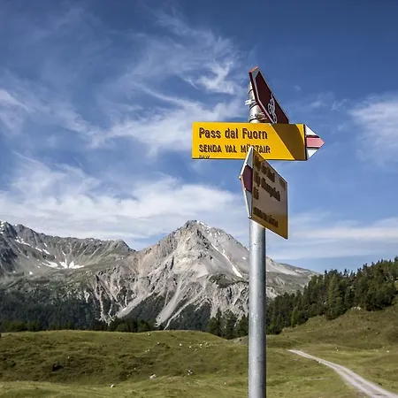 Schweizerhof Sta Maria 3*