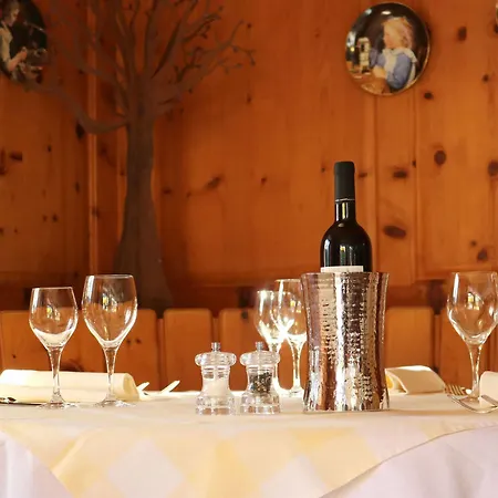 Schweizerhof Sta Maria 3*