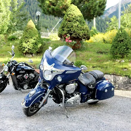 Hotel Schweizerhof Sta Maria 3*