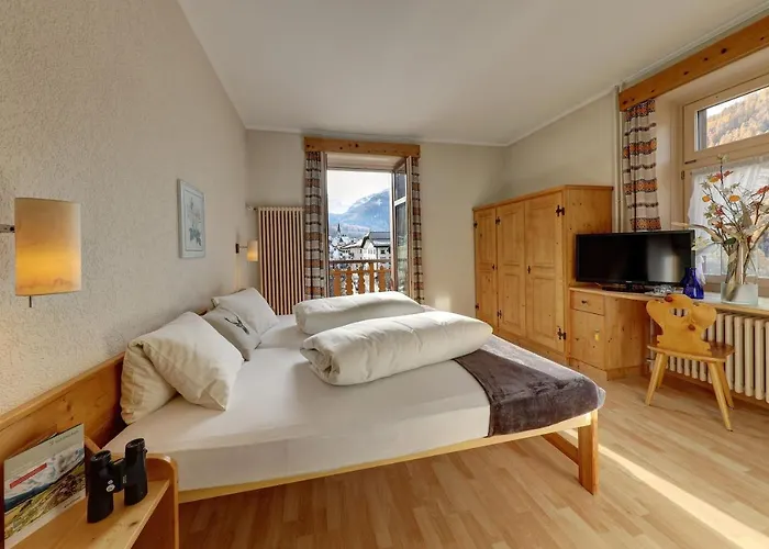 Hotel Schweizerhof Sta Maria