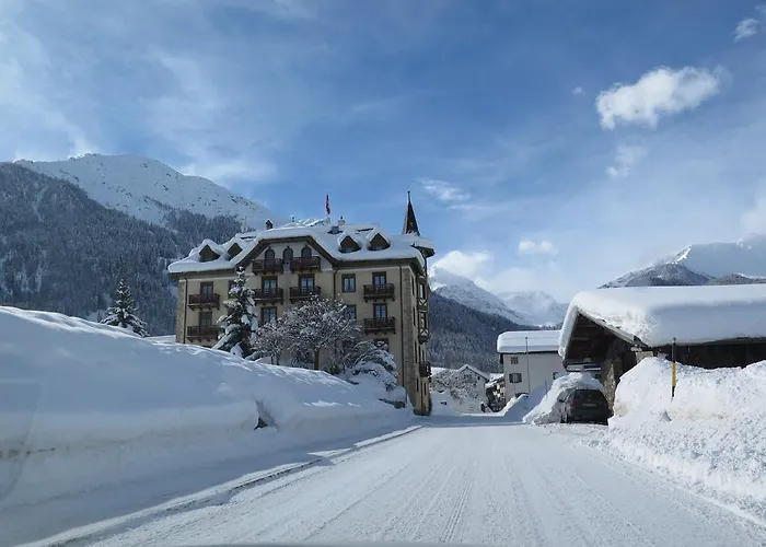 Schweizerhof Sta Maria Hotel