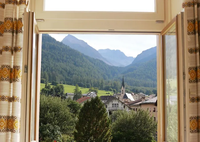 Schweizerhof Sta Maria Hotel 3*