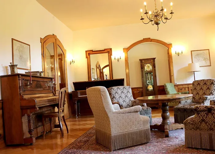 Schweizerhof Sta Maria Hotel 3*