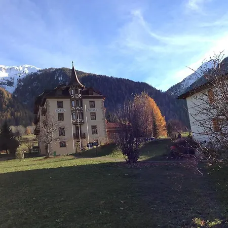 Schweizerhof Sta Maria Hotel 3*