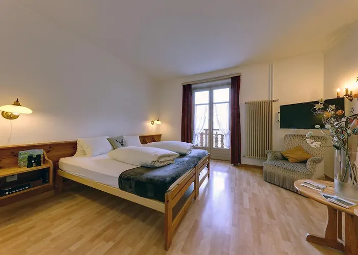 Hotel Schweizerhof Sta Maria 3*